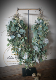 DIY Gebonden groen ketting op frame