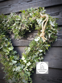 DIY Tijm - eucalyptus hart op frame