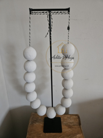 Metalen frame groot inclusief ketting