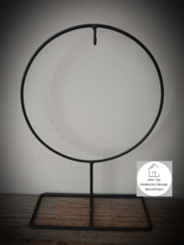 Metalen frame rond op voet met haakje 20 cm