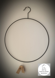 Metalen ring met haak 38 x 48 cm