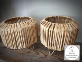 Rieten lantaarn rond met glas
