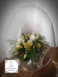 Glazen ei windlicht met bloemen