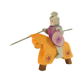 Ostheimer ridder rood rijdend met paard geel