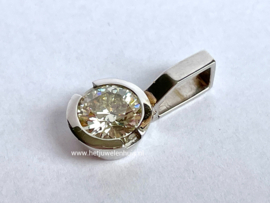 Hanger 14kt. goud met 3.01crt diamant