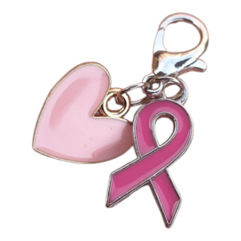 2x hanger roze strik met hartje