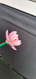 Lego bloem roze met witte tekst " ♡JUF♡"