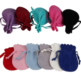 5 LUXE velours / fluwelen zakjes  Lila  rond S