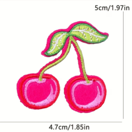 Embleem kers - cherry - 4.7x 5 cm - applicatie - opstrijken - strijken - patch