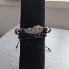Zwart leren armband vleugel