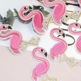 Embleem- Flamingo -  7 x 4.5 cm - applicatie - opstrijken - strijken