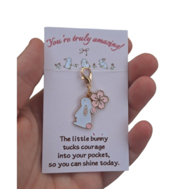 Gelukshanger - Konijn - Bunny - Pocket hug -  courage - gelukspoppetje