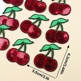Embleem kers - kersen - cherry - glitter - 6 x 5.5 cm - applicatie - opstrijken - strijken