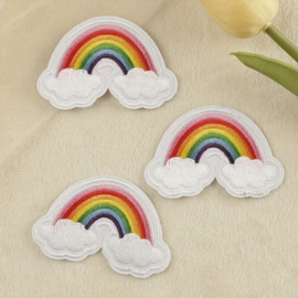 Embleem Regenboog - 4.4 x 7 cm - applicatie - opstrijken - strijken