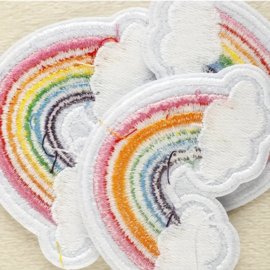 Embleem Regenboog - 4.4 x 7 cm - applicatie - opstrijken - strijken