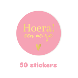 50x sticker - HOERA een meisje - geboorte - baby - leuk inpakken - Sluitstickers  - cadeausticker
