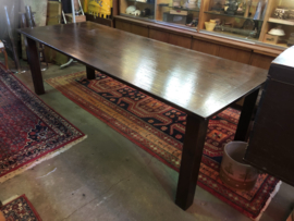 Grote vintage tafel in nette staat