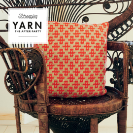 Yarn The After Party nummer 44 - Busy Bees Cushion