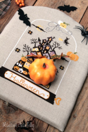 Madame Chantilly - Halloween Carillon