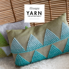 Yarn The After Party nummer 17 - Wild Forest Cushions