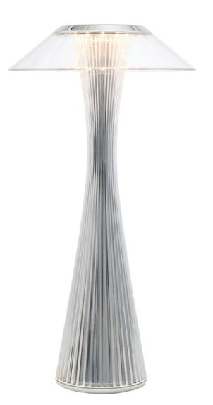 Space indoor Adam Tihany - Kartell