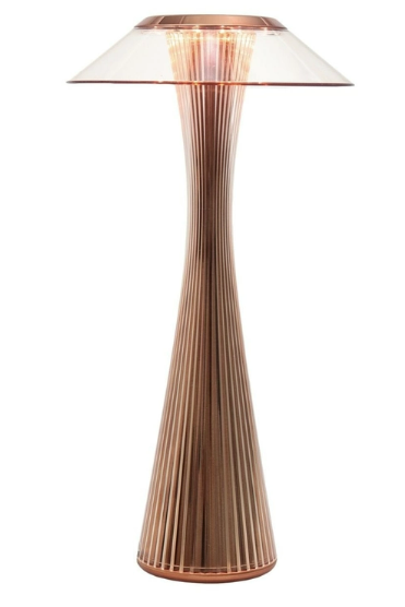 Space indoor Adam Tihany - Kartell