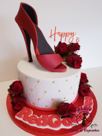 High heel theme cake
