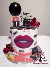 Makeup theme cake