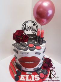 Makeup theme cake