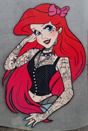 Tattooed Red (L)