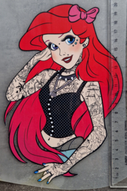 Tattooed Red (L)