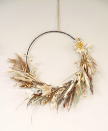 Dried Flower Wreath half Ash