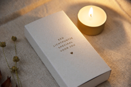 Light in a box Een lichtpuntje speciaal voor jou / 4 pieces