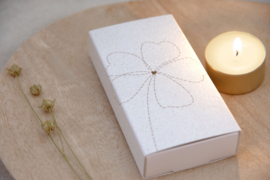 Light in a box bloem / 4 pieces