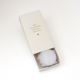 Light in a box Een lichtpuntje speciaal voor jou / 4 pieces