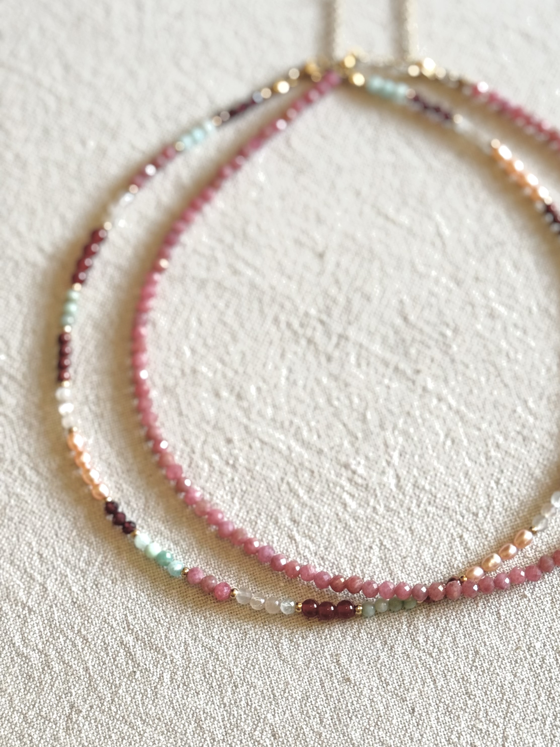 Ketting dark pink rhodonite