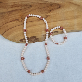Bloemen ketting + Armband Beige
