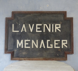 Wooden sign l'avenir menager