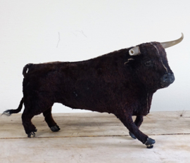 Antieke papier-maché stier