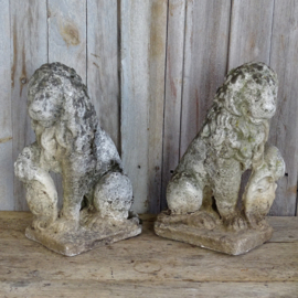 set of 2 stone lions