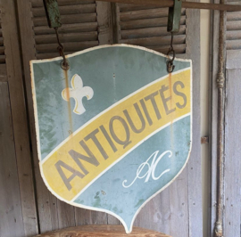 Antiquites uithangbord