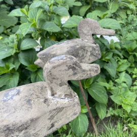 Antieke Franse lok-eenden op voet