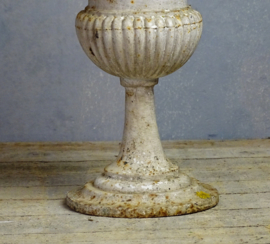 cast iron versaille vases