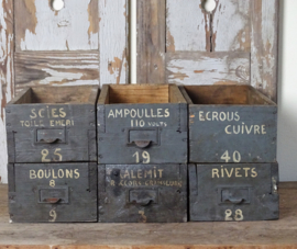 6 old French drawers