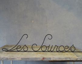 Iron sign "les sources"