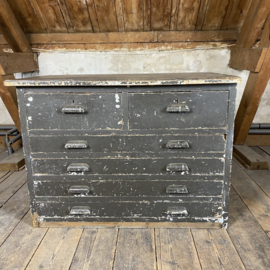 Antique chest of drawers