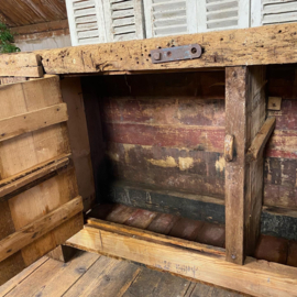 Antieke werkbank