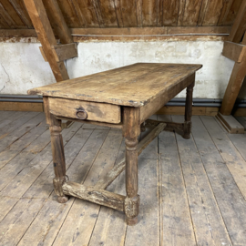 18e eeuwse eiken tafel