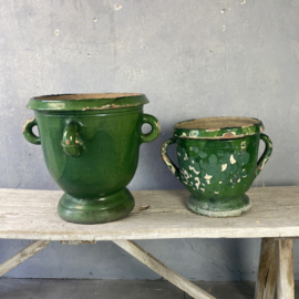 Castelnaudary urn with 4 handles