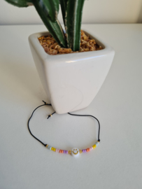 Armbandje smiley kleur